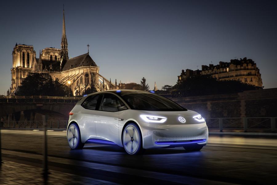  Volkswagen I.D. Concept 2016 года  (фото 15 из 40)